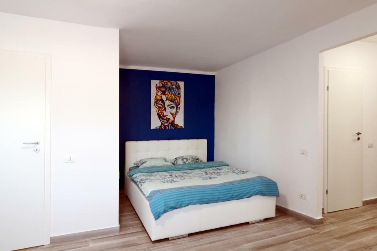 Luxury Olimpia Studio In Bucharest, With Netflix App Екстер'єр фото